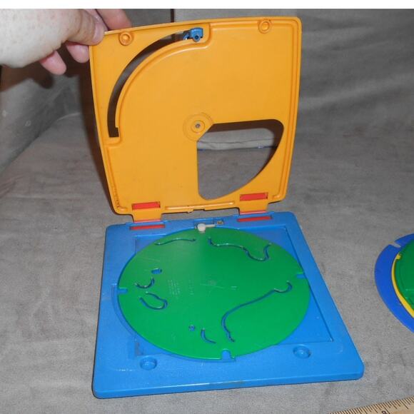 Vintage 1971 Kenner Rototot Automatic Drawing Toy w/6 Discs RotoPET - Picture 6 of 13